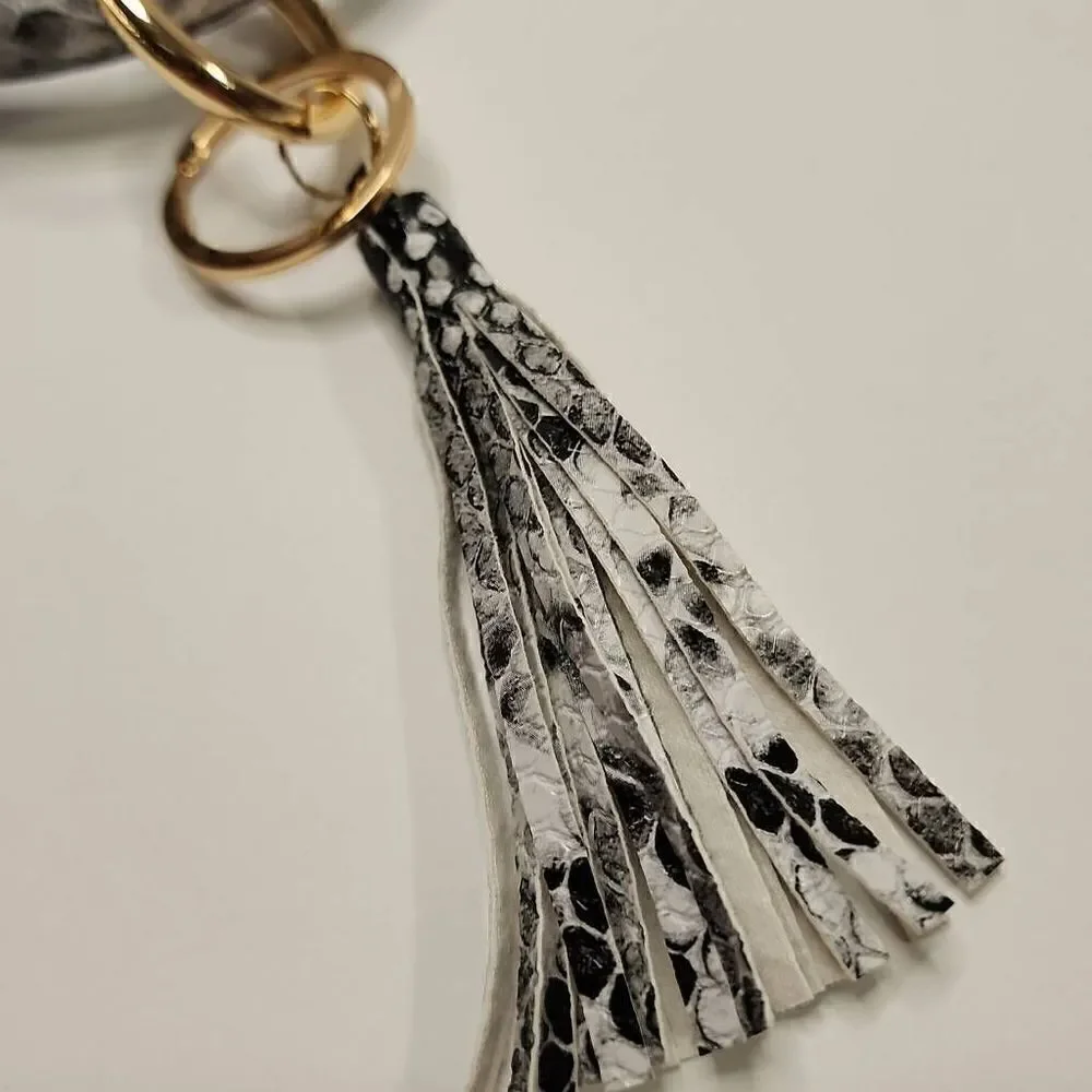 NWT Gray Snakeskin Bracelet Keychain